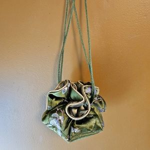Scunchy bag